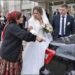 ЦЫГАНКА СХВАТИЛА МЕНЯ ЗА РУКУ У ЗАГСА И ПРОШЕПТАЛА: « ДЕВОЧКА, В ЭТОЙ МАШИНЕ ТВОЯ СМЕРТЬ. ОТКРОЙ БАГАЖНИК СЕЙЧАС ЖЕ »